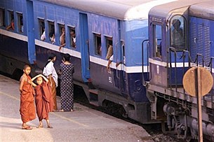 train-station-305.jpg train-station-305.jpg