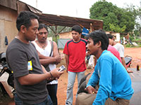burmese-worker-200.jpg burmese-worker-200.jpg