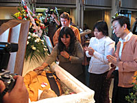 Tin_Moe_funeral_200px.jpg Tin_Moe_funeral_200px.jpg