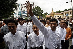 88_leaders_jul_19_07_305px.jpg 88_leaders_jul_19_07_305px.jpg
