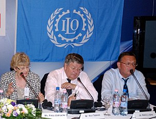 ILO_Kari_Tapiola_305px.jpg ILO_Kari_Tapiola_305px.jpg