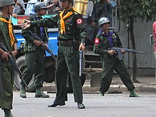 army_block_uprising_305px.jpg army_block_uprising_305px.jpg