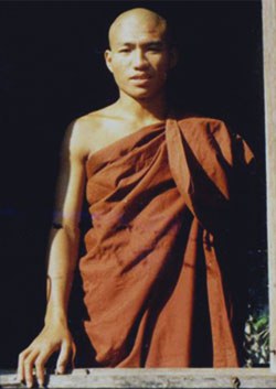 ashin_gambira_250_z.jpg ashin_gambira_250_z.jpg