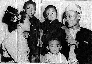 aung-san-family-305 aung-san-family-305