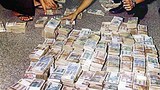 bank-notes-count-305