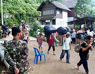 border_pass_305px.jpg
