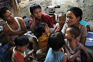 chin_refugees_305px.jpg chin_refugees_305px.jpg