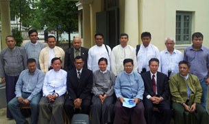 exile-88-meet-ministers-0902-b305