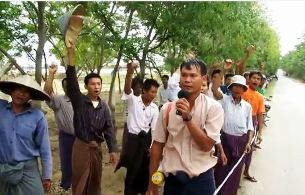 farmer-land-protest-073012-b305 farmer-land-protest-073012-b305