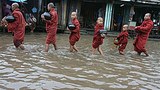 flood_monks_305_z.jpg