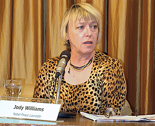 jody_williams_nobel_peace_305_z.png jody_williams_nobel_peace_305_z.png