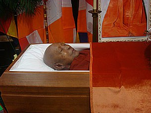 masoeyein_funeral_305px.jpg masoeyein_funeral_305px.jpg