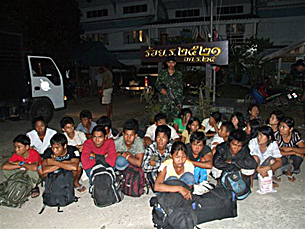migrant_arrest_thai_305_z.png migrant_arrest_thai_305_z.png