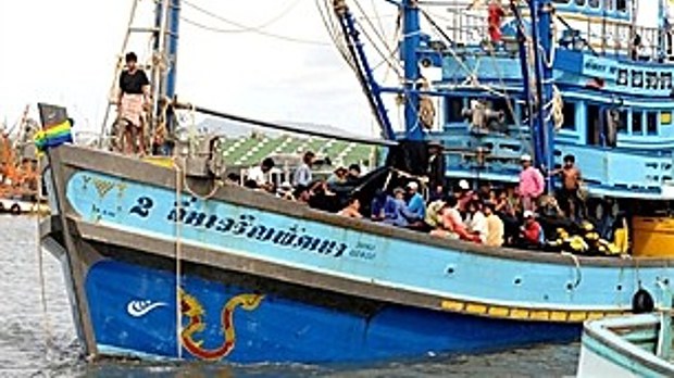 myanmar-workers-thai-boat-622.jpeg