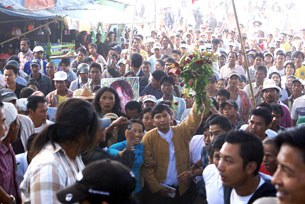 min-ko-naing-people-b305