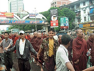 monks_students_305px monks_students_305px