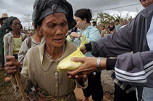nargis_food_ration_A_305px.jpg nargis_food_ration_A_305px.jpg