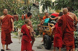 nargis_monk_305px.jpg nargis_monk_305px.jpg