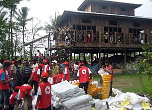 nargis_red_cross_305px.jpg nargis_red_cross_305px.jpg