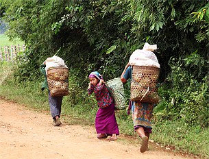 shan_villagers_people_305_z.jpg