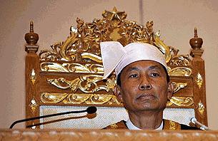 shwe-mann-305