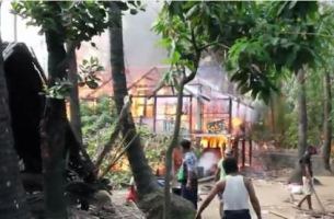 sittwe-riot-fire-0612-b305 sittwe-riot-fire-0612-b305