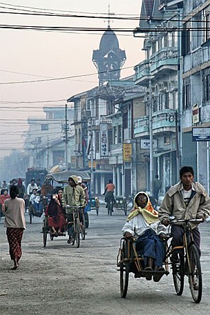 sittwe_scene_ver_305px.jpg sittwe_scene_ver_305px.jpg