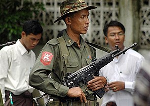 soldier_army_security_305_z.jpg