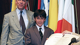 suu_kyi_kim_micheal_sakarov_305_z.png