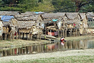 village_huts_305px.jpg village_huts_305px.jpg