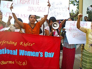 womens_day_bangladesh_305px.jpg womens_day_bangladesh_305px.jpg