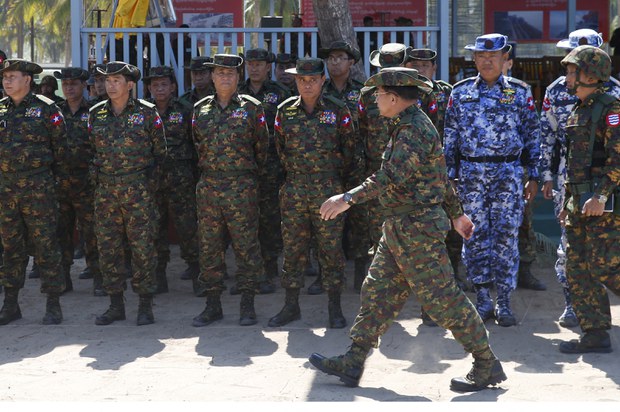 စစ်ကောင်စီခေါင်းဆောင်တွေကို အရေးယူဖို့ လိုအပ်နေကြောင်း HRW ပြော စစ်ကောင်စီခေါင်းဆောင်တွေကို အရေးယူဖို့ လိုအပ်နေကြောင်း HRW ပြော