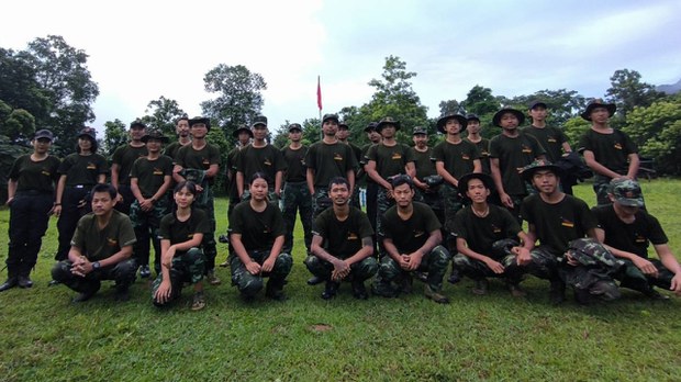 ABSDF အမျိုးသမီးရဲဘော်တွေ ရန်ပုံငွေအတွက် T-shirt ဖန်တီးရောင်းချ