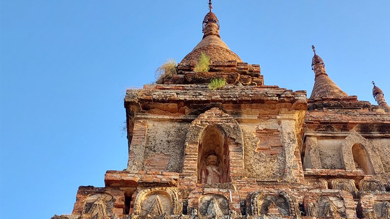 ပုဂံမြို့မှ စေတနာကြီးဘုရားအား ၂၀၂၂ ခုနှစ် မေလ ၆ ရက်နေ့က တွေ့ရစဉ်။