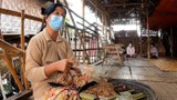 အာဏာသိမ်းမှုကြောင့် ထမင်းတစ်နပ် လျှော့စားနေရတဲ့ အင်းလေးက မိသားစု