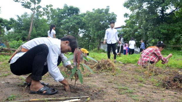 knu-school--students.jpg