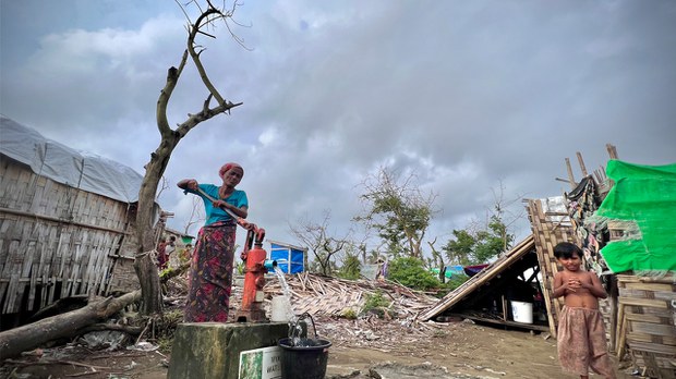 ပြန်လည်မရပ်တည်နိုင်သေးတဲ့ မုန်တိုင်းသင့် ရခိုင်ဒေသခံများ