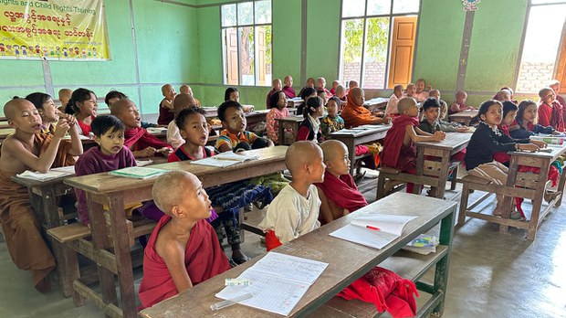 နွမ်းပါးတဲ့ ကလေးသုံးရာကျော်အတွက် ရုန်းကန်နေရတဲ့ ပရဟိတကျောင်း
