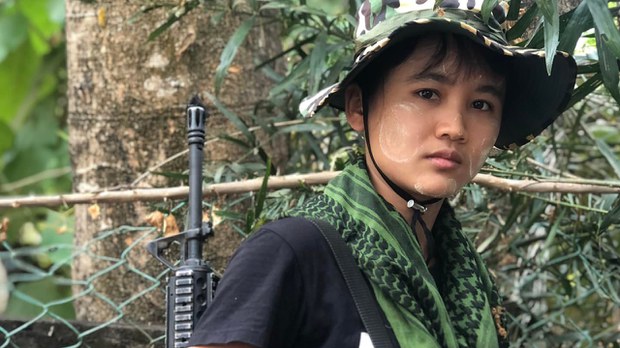 ထောက်ပို့တပ်သား ကရင်တိုင်းရင်းသူ နန်းချောစုခင်