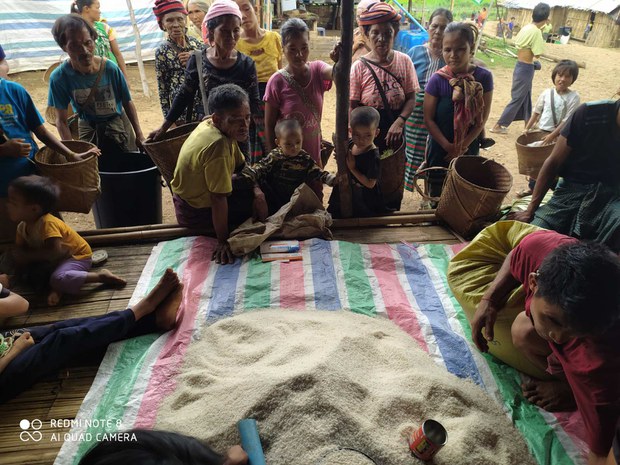 ဆောမြို့နယ်က ဒုက္ခသည် ၅၀၀ ခန့် စားနပ်ရိက္ခာအခက်ကြုံနေ ဆောမြို့နယ်က ဒုက္ခသည် ၅၀၀ ခန့် စားနပ်ရိက္ခာအခက်ကြုံနေ