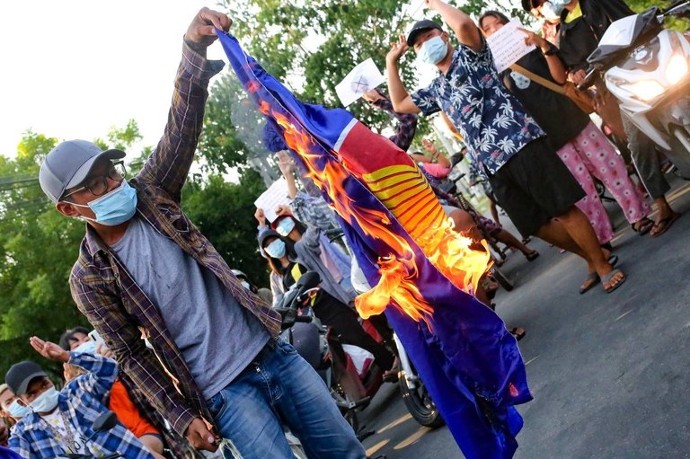 2021-06-05T000000Z_166623687_RC2EUN9F071K_RTRMADP_3_MYANMAR-POLITICS.JPG 2021-06-05T000000Z_166623687_RC2EUN9F071K_RTRMADP_3_MYANMAR-POLITICS.JPG