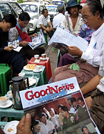 Burmese_readers_150px.jpg Burmese_readers_150px.jpg