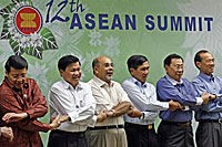 ASEAN_FMs_200px.jpg ASEAN_FMs_200px.jpg