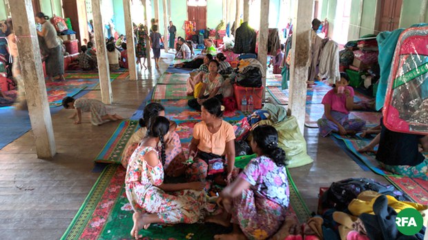 mrauku-refugees-622.JPG mrauku-refugees-622.JPG