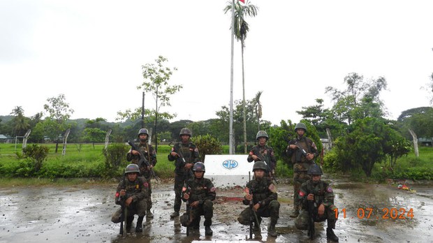 သံတွဲထောင်က နိုင်ငံရေးအကျဉ်းသားလေးဆယ်ကျော် AA ပြန်လွှတ် သံတွဲထောင်က နိုင်ငံရေးအကျဉ်းသားလေးဆယ်ကျော် AA ပြန်လွှတ်