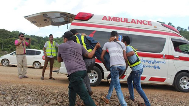 ambulance-attack-622.jpg ambulance-attack-622.jpg
