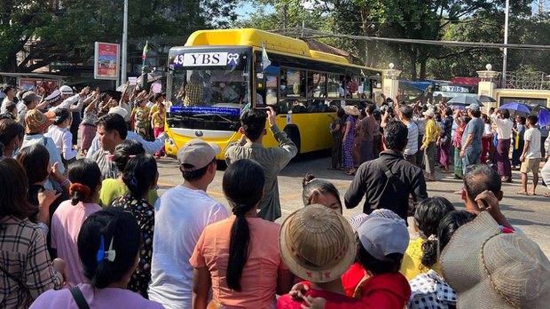 စစ်ကောင်စီ လွတ်ငြိမ်းထဲ နိုင်ကျဉ်း ၂၀၀ ကျော်သာပါကြောင်း AAPP ပြော စစ်ကောင်စီ လွတ်ငြိမ်းထဲ နိုင်ကျဉ်း ၂၀၀ ကျော်သာပါကြောင်း AAPP ပြော
