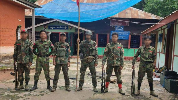 သပိတ်ကျင်းမှာ လေကြောင်းတိုက်ခိုက်မှုကြောင့် သုံးဦး သေဆုံး သပိတ်ကျင်းမှာ လေကြောင်းတိုက်ခိုက်မှုကြောင့် သုံးဦး သေဆုံး