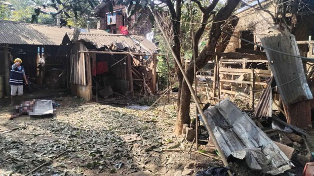 ဖားကန့်မှာ ဗုံးကြဲခံရပြီး ရှစ်ဦးထက်မနည်း သေဆုံး ဖားကန့်မှာ ဗုံးကြဲခံရပြီး ရှစ်ဦးထက်မနည်း သေဆုံး
