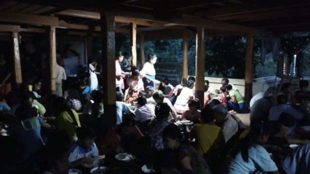 ပခုက္ကူမှာ လေကြောင်းတိုက်ခိုက်မှုကြောင့် ကာကွယ်ရေးတပ်ဖွဲ့ဝင်သုံးဦး သေဆုံး ပခုက္ကူမှာ လေကြောင်းတိုက်ခိုက်မှုကြောင့် ကာကွယ်ရေးတပ်ဖွဲ့ဝင်သုံးဦး သေဆုံး